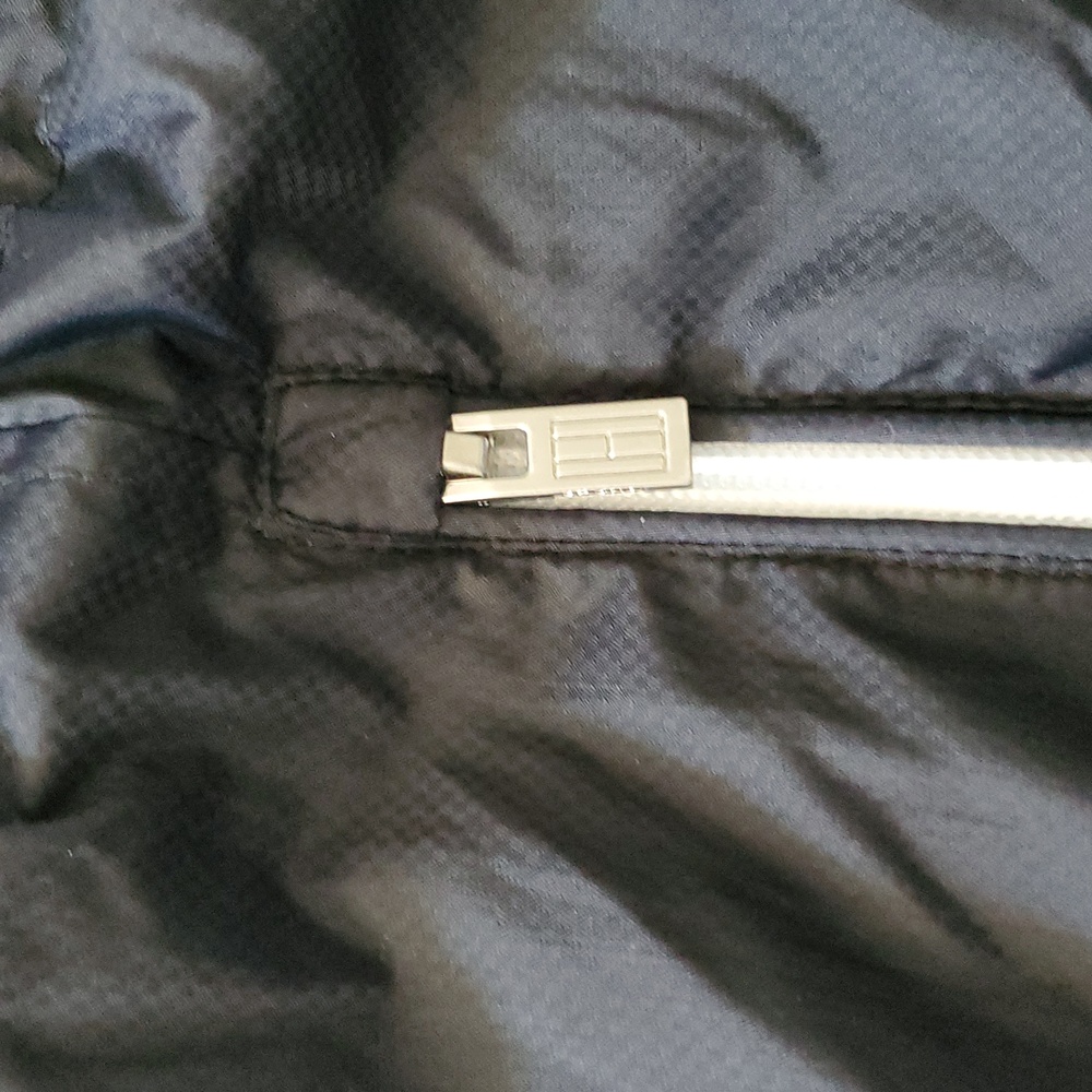 New Tommy Hilfiger Dark Blue Hooded Vest. XL. - Picture 11 of 13